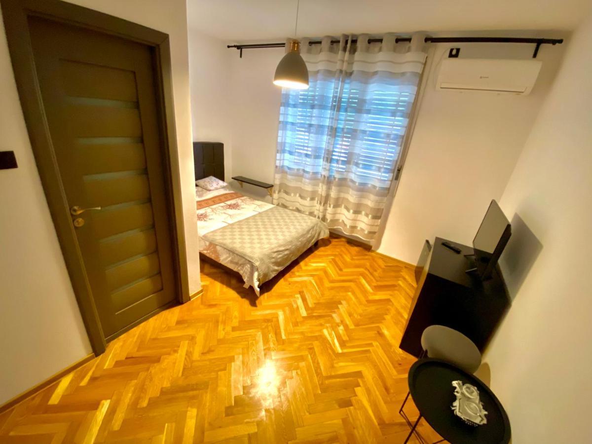 Holiday Home Esku Orşova 外观 照片